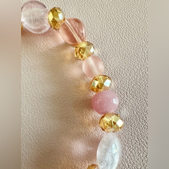 New Summerween Halloween Pink Beaded Bracelet w/ Ghost & Pineapple Charm - 8” - Picture 2 of 5